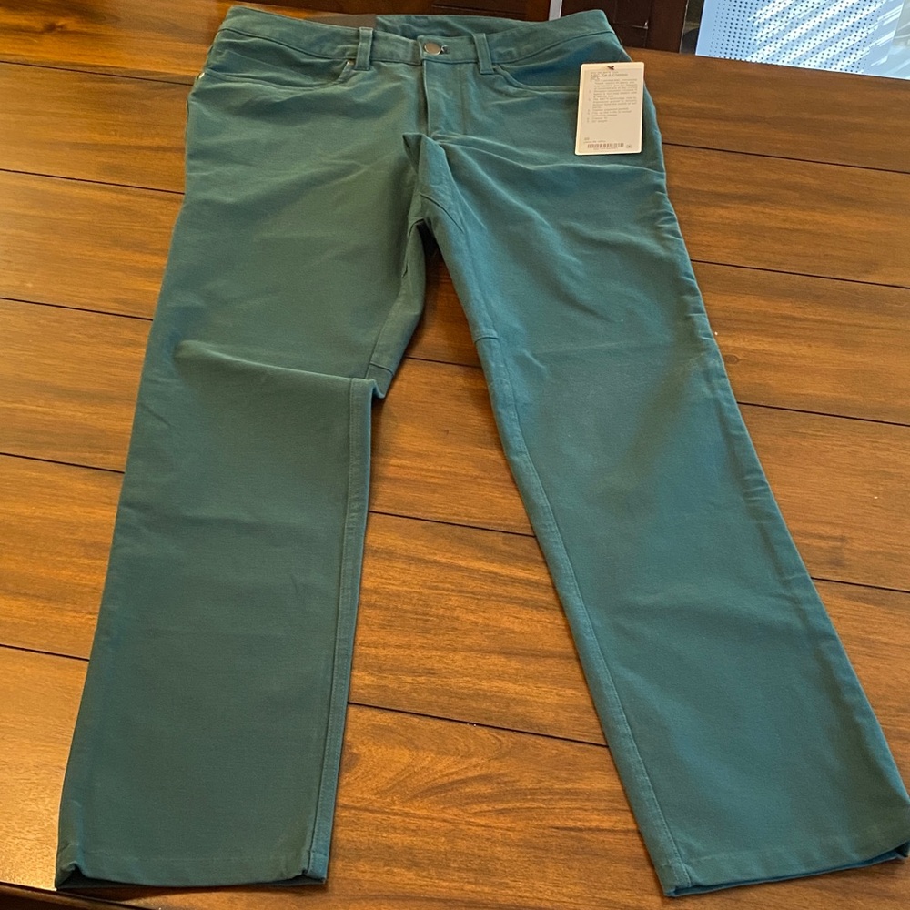 lululemon athletica Men's ABC Pant Classic Utilitech 30x30 NWT Green Jewel color - Picture 5 of 5